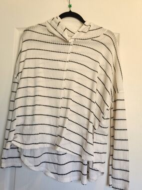 Billabong White Hooded Knit Top with Black Stripes M Euc